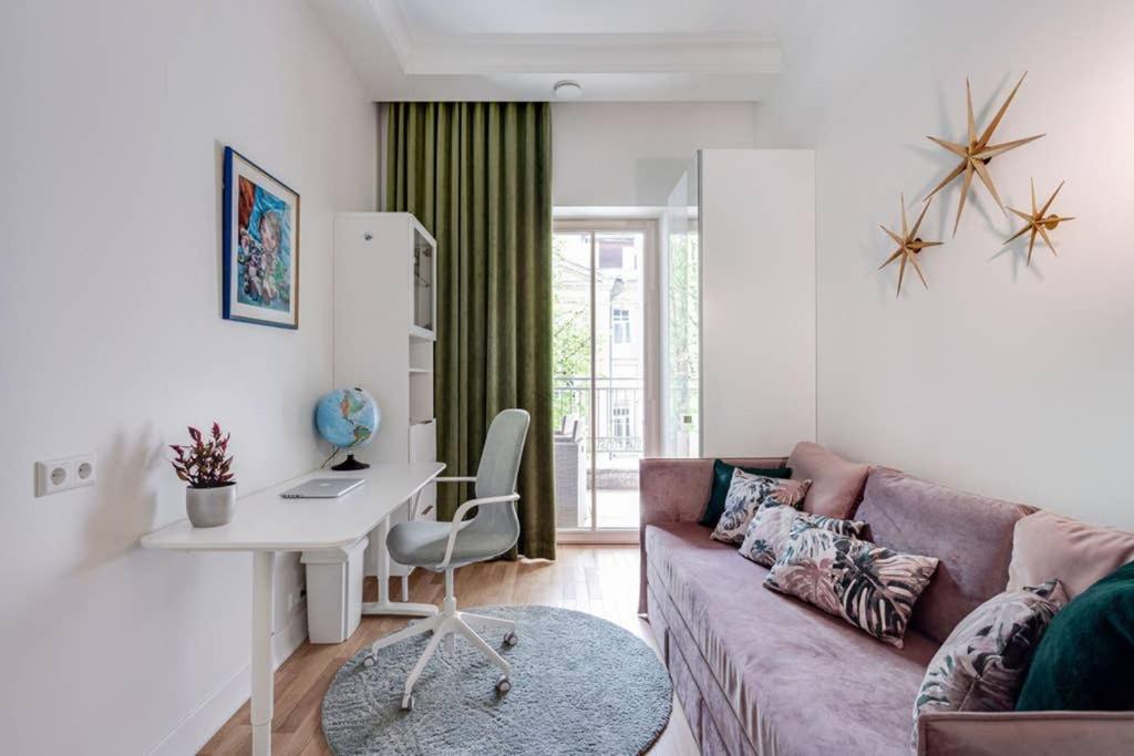 וילנה Jogailos Residence Peaceful Old Town Luxury 3 Bdr, 2 Bthr, Free Garage, Top-Speed Wifi מראה חיצוני תמונה