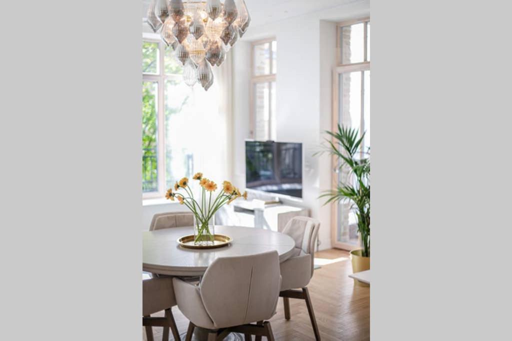 וילנה Jogailos Residence Peaceful Old Town Luxury 3 Bdr, 2 Bthr, Free Garage, Top-Speed Wifi מראה חיצוני תמונה