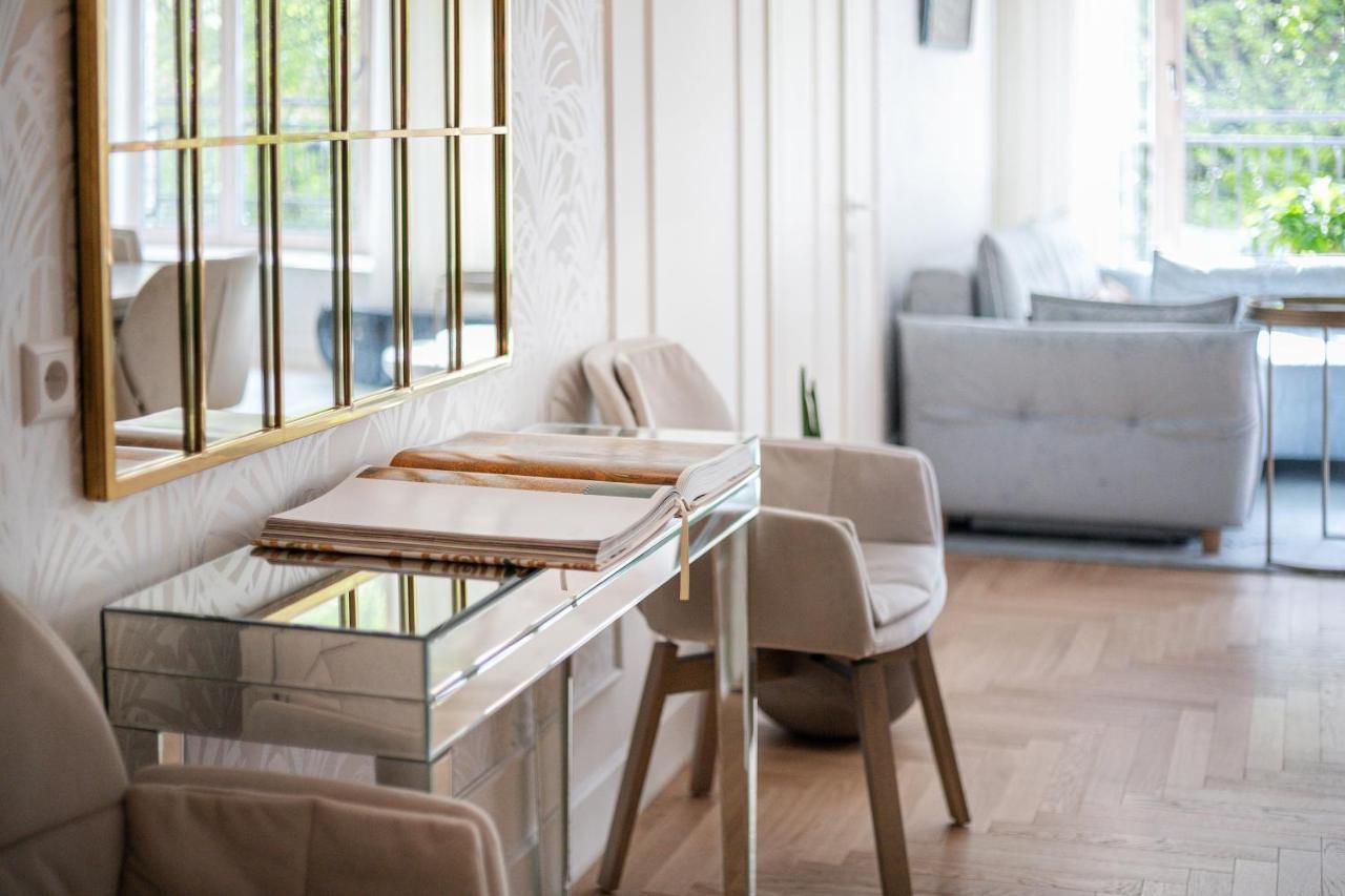 וילנה Jogailos Residence Peaceful Old Town Luxury 3 Bdr, 2 Bthr, Free Garage, Top-Speed Wifi מראה חיצוני תמונה