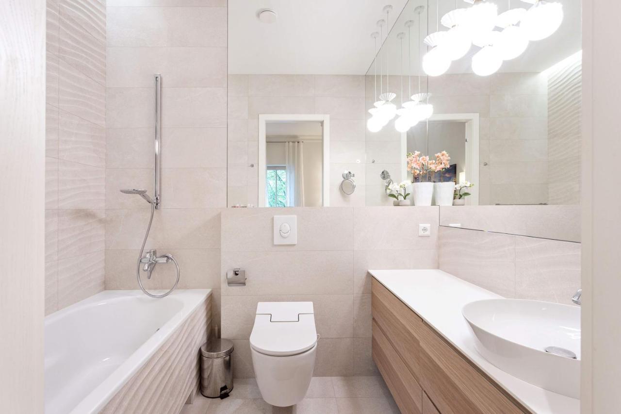 וילנה Jogailos Residence Peaceful Old Town Luxury 3 Bdr, 2 Bthr, Free Garage, Top-Speed Wifi מראה חיצוני תמונה