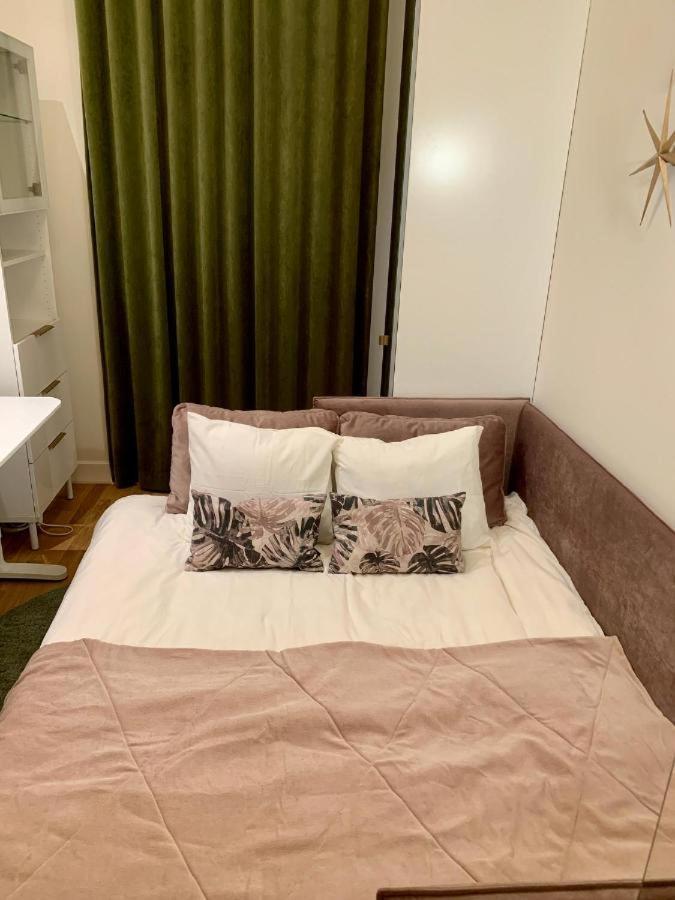 וילנה Jogailos Residence Peaceful Old Town Luxury 3 Bdr, 2 Bthr, Free Garage, Top-Speed Wifi מראה חיצוני תמונה